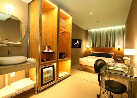 IND Hotel 1
