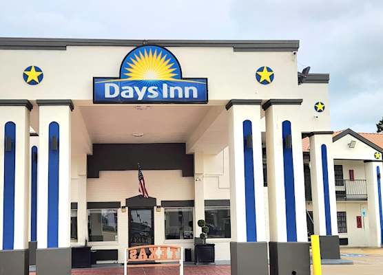 Days Inn by Wyndham Orange 1