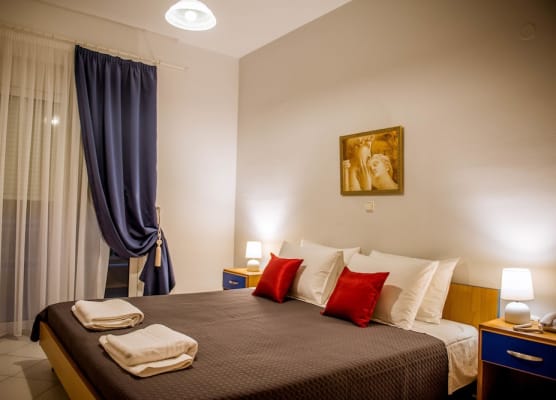 Pantheon Deluxe Apartments 1