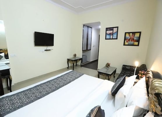 Hotel 3BS Houses 1