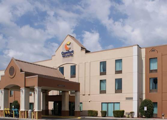 Comfort Inn & Suites Cookeville 1