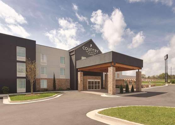 Country Inn & Suites by Radisson Macon West 1