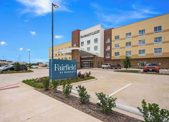 Fairfield Inn & Suites by Marriott Dallas Plano/Frisco 1