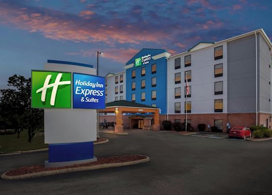 Holiday Inn Express & Suites CHARLESTON-SOUTHRIDGE by IHG 1