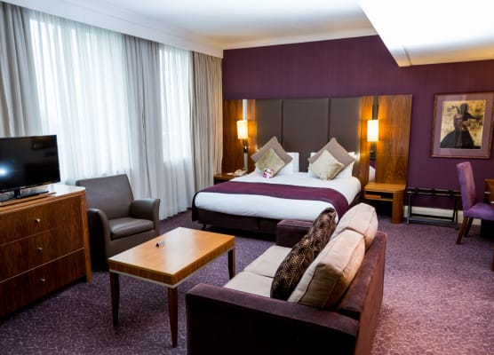 Crowne Plaza LONDON - EALING by IHG 1