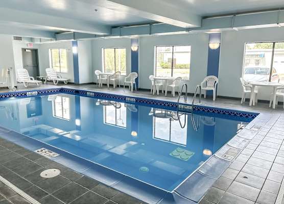 Comfort Inn & Suites Cambridge 1