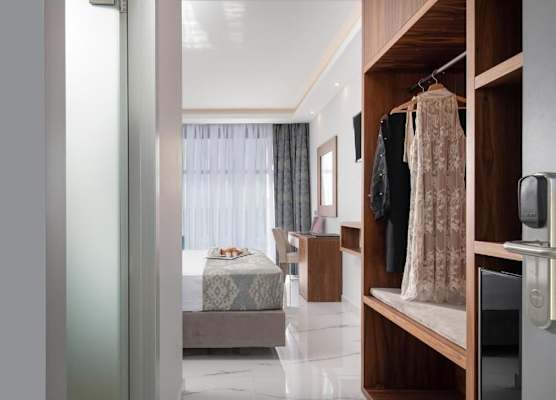 4-you Boutique 1