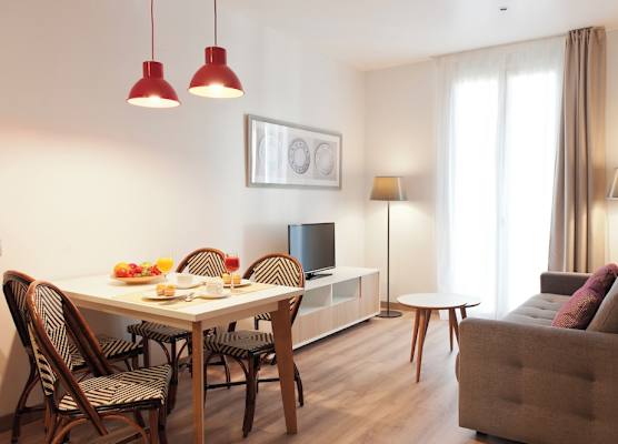MH Apartments S. Familia 1