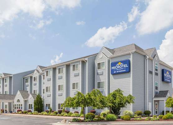 Microtel Inn and Suites Elkhart 1