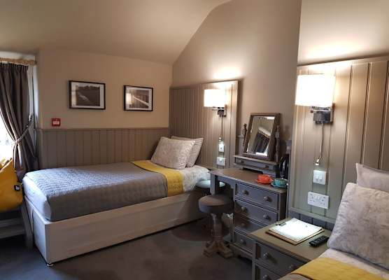 Bull Hotel 1