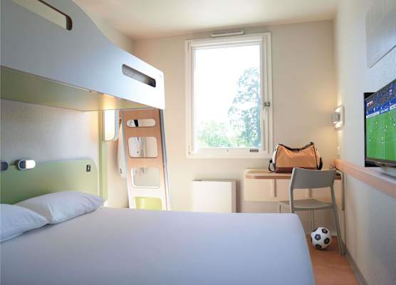 ibis budget Caen Porte de Bretagne 1