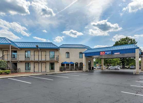 Econo Lodge Fayetteville I-95 1