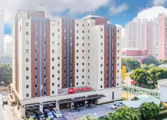 ibis Shanghai Lianyang 1