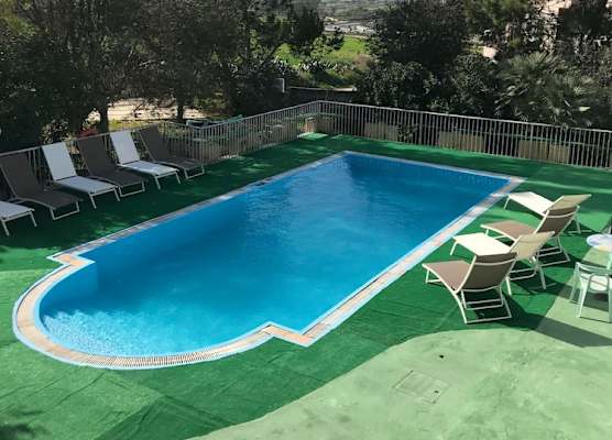 Whitestar Guesthouse 1