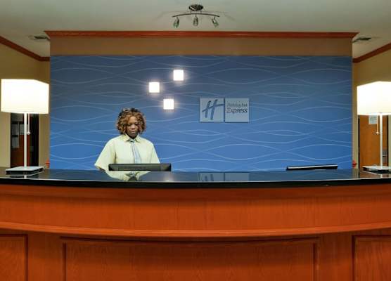 Holiday Inn Express & Suites FAIRFIELD-NORTH by IHG 1