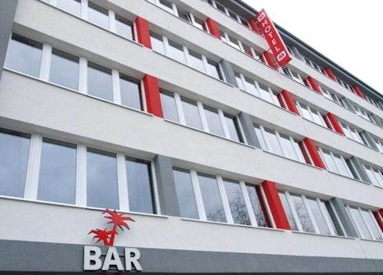 MEININGER Hotel Hamburg City Center 1
