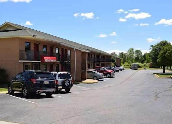 OYO Hotel Richburg SC I-77 1