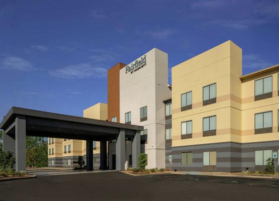Fairfield Inn & Suites by Marriott Lafayette South 1