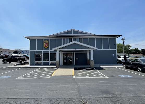 Super 8 by Wyndham Beaver Dam 1