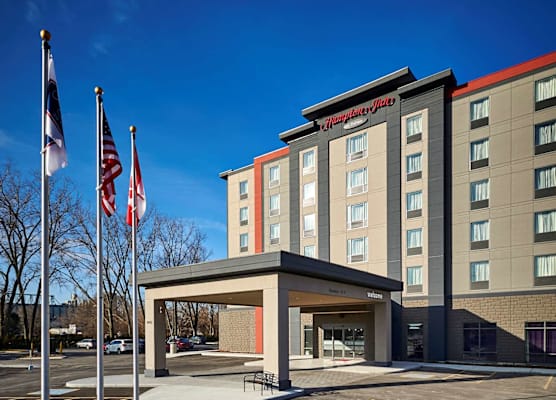 Hampton Inn by Hilton Sarnia/Point Edward 1