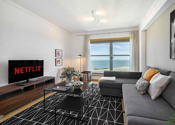 Panoramic Living 1