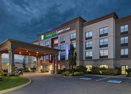 Holiday Inn Express & Suites BELLEVILLE by IHG 1