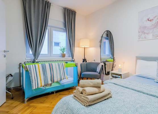 Peaceful Nest In City Center 1