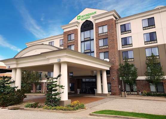 Wyndham Garden Erie 1