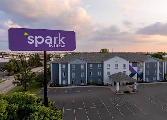 Spark by Hilton Indianapolis Northeast Fishers 1