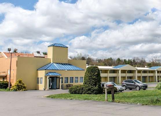 Rodeway Inn Brookville 1