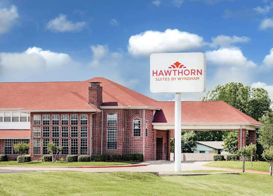 Hawthorn Suites Irving DFW South 1