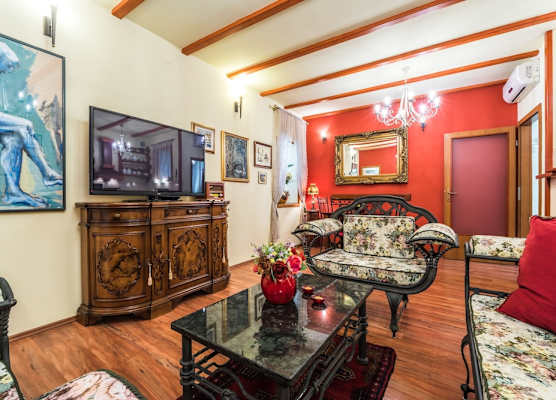 Emperor's Suites 1