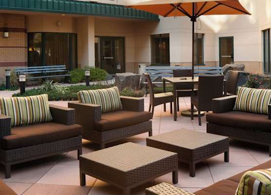 Courtyard By Marriott Jersey City Newport 1