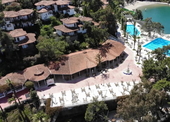 Club & Hotel Letoonia 1