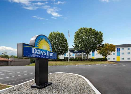 Days Inn by Wyndham Penn State 1
