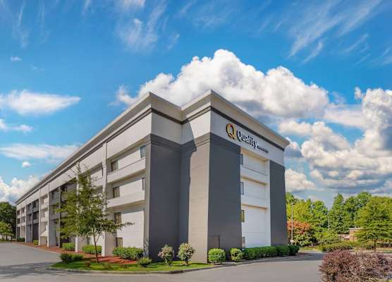 Quality Inn & Suites Raleigh Durham Airport 1