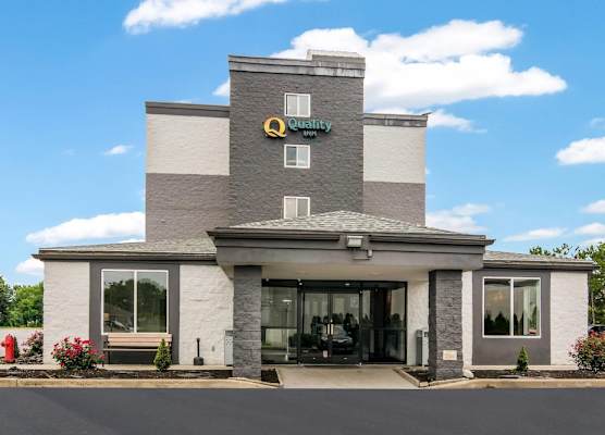 Quality Inn Rochester West 1