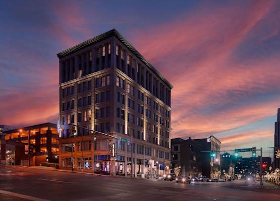 BLU-Tique, Akron, a Tribute Portfolio Hotel 1