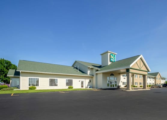 Quality Inn Mineral Point 1
