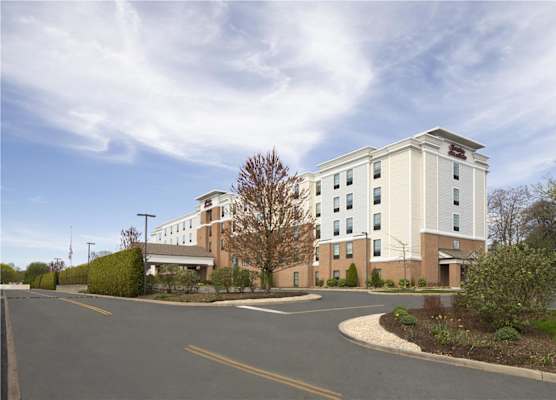 Hampton Inn & Suites Yonkers - Westchester 1