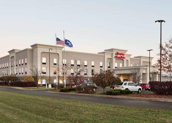 Hampton Inn & Suites Detroit/Sterling Heights 1