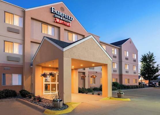 Fairfield Inn & Suites Stevens Point 1