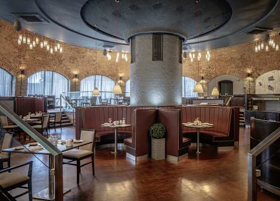 DoubleTree by Hilton Bristol City Centre 1