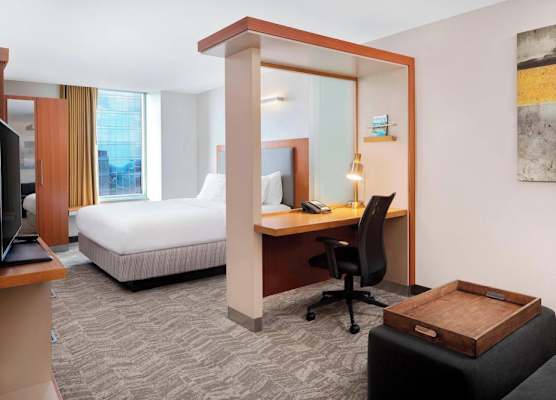 SpringHill Suites Indianapolis Downtown 1