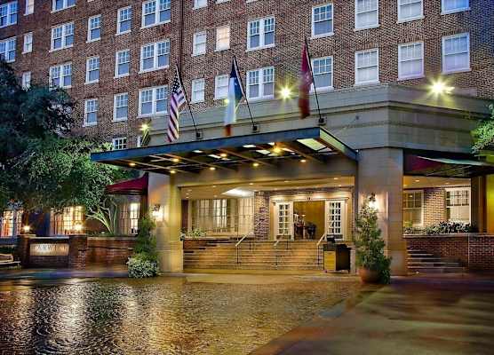 Warwick Melrose Hotel 1