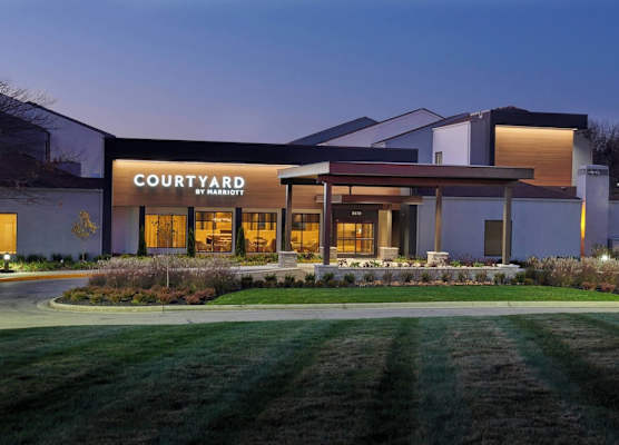 Courtyard by Marriott Indianapolis Castleton 1