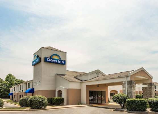 Days Inn by Wyndham Yadkinville 1