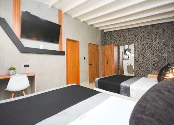 Naiot Hotel Boutique 1