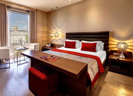 Olivia Plaza Hotel 1