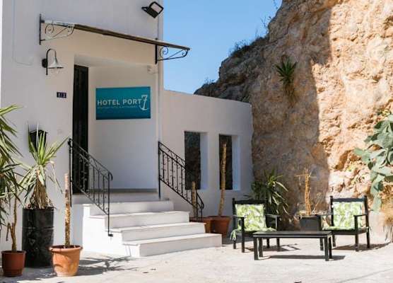 Hotel Port 7- Boutique Collection 1